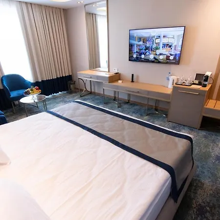 Admiral 5* Golden Sands