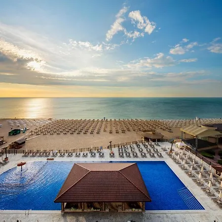 Хотел адмирал - ултра ол инклузив и частен плаж