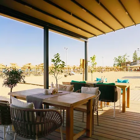 адмирал - ултра ол инклузив и частен плаж