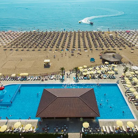 адмирал - ултра ол инклузив и частен плаж