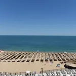 адмирал - ултра ол инклузив и частен плаж