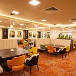 адмирал - ултра ол инклузив и частен плаж 5*