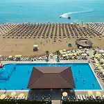 адмирал - ултра ол инклузив и частен плаж