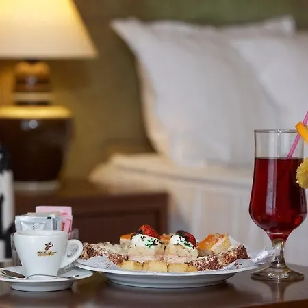 Admiral Hotel 5*