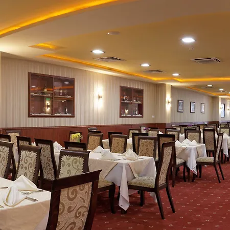 Отель Admiral 5*